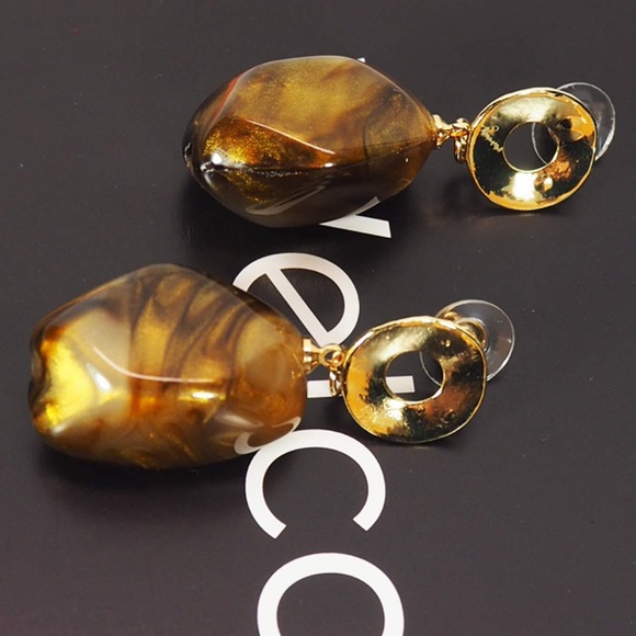 🆕NWOT Set of 2 Gorgeous Statement Earrings - Picture 7 of 7